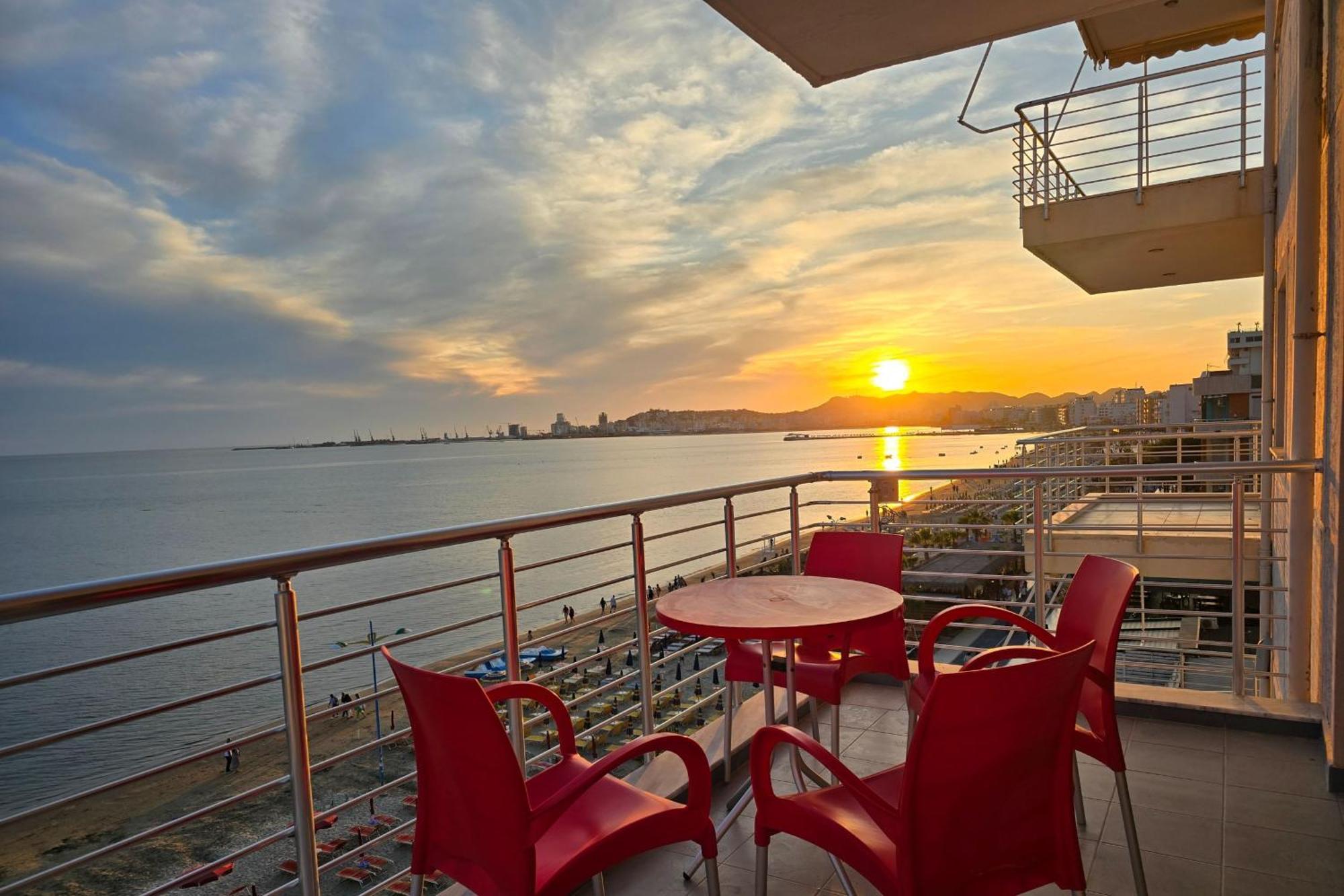 Sea View Apartments In Durres Luaran gambar
